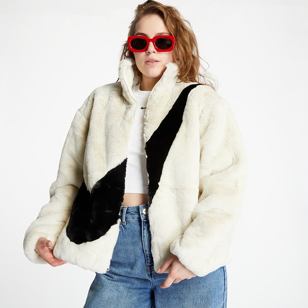 NIKE Oversized Fuzzy Faux Fur Coat Jacket